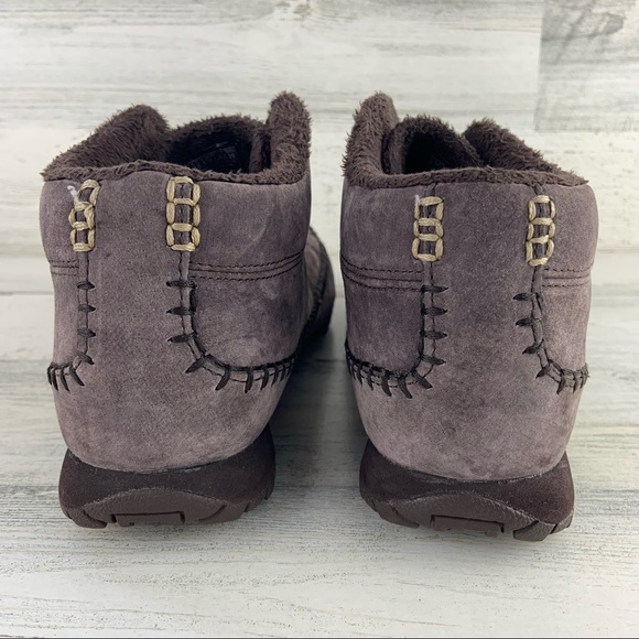 SKECHERS Brown Suede Chukka Boots Size 9.5 Wide - Picture 4 of 9